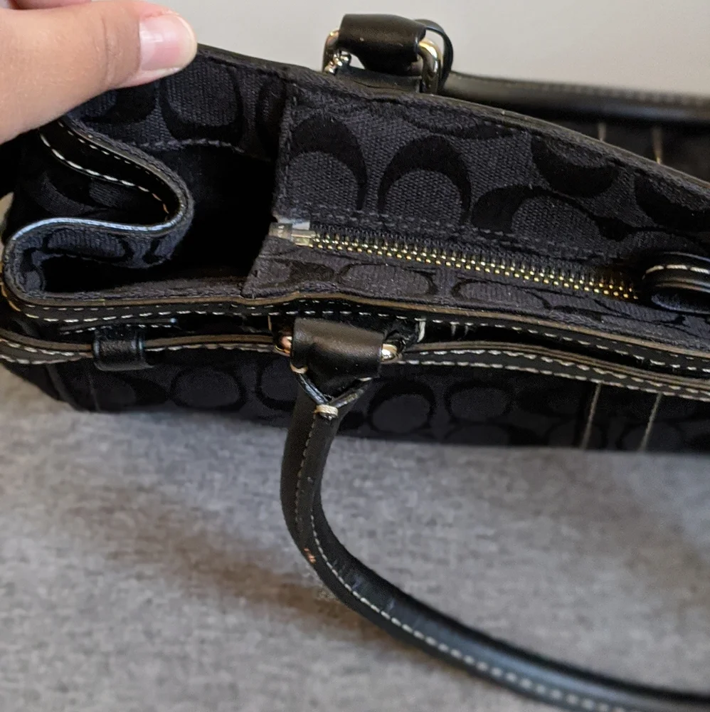 ๐ Coach Signature Hampton Black 10246 Satchel Purse Shoulder Bag Tote - Picture 9 of 15